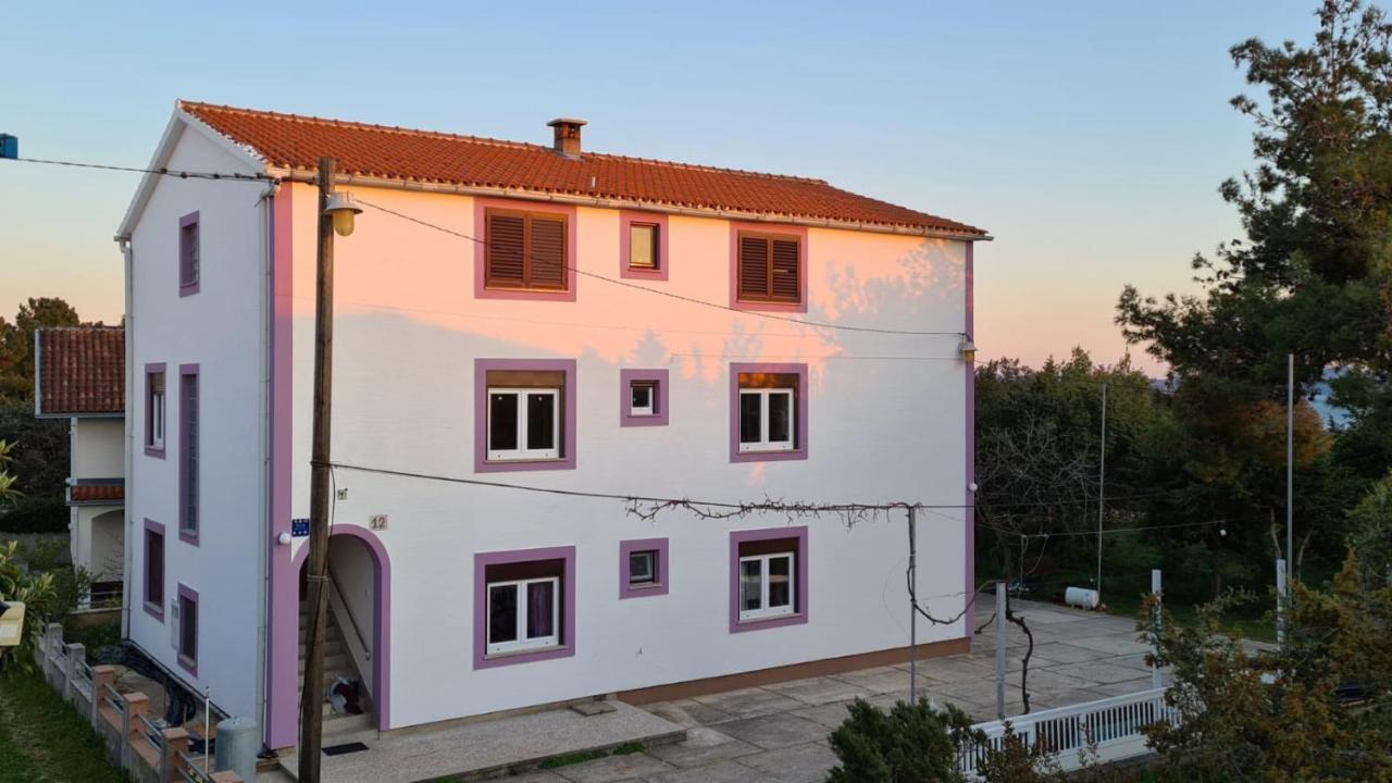 Apartmani Jelena Petrcane Exterior photo